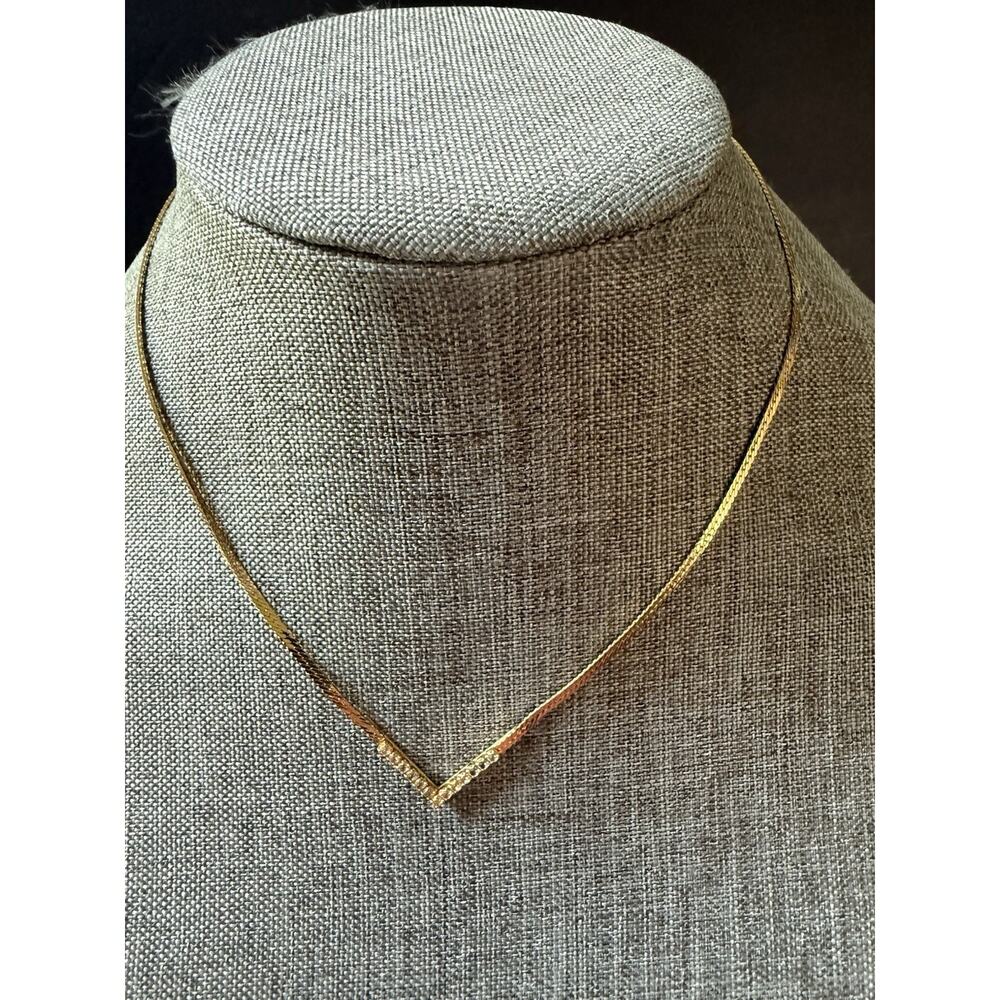 Vintage Avon Necklace Clear Rhinestone & Herringbone Chain V Center Cocktail